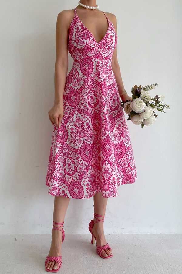 Madmext Розовое платье-миди с глубоким вырезом и узором Mg1537