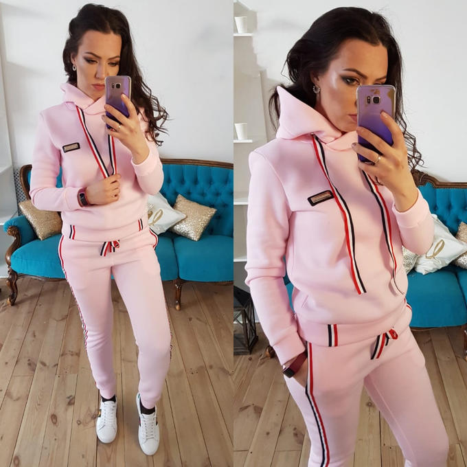 Парные спортивные костюмы садовод