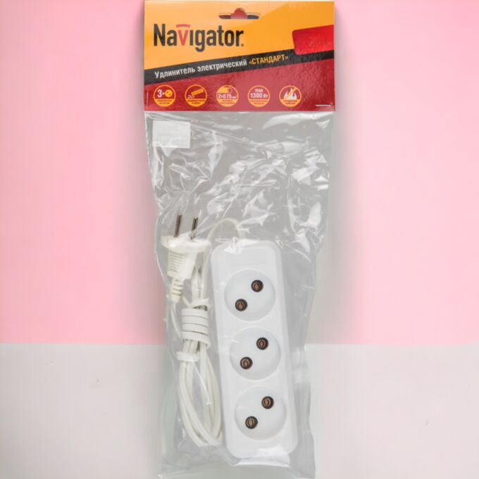 Нет Бренда Удлинитель Navigator 71 450 NPE-S1-03-500-X-2x0.75 б/з 3 гн. 5м (35)