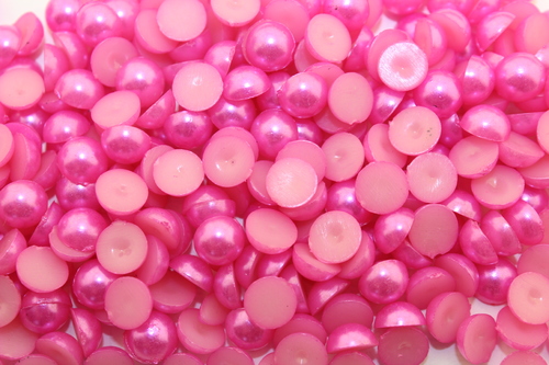 Полубусины под жемчуг (розово-сиреневый) 8мм в упаковке 500 гр. В наличии Артикул N70/64