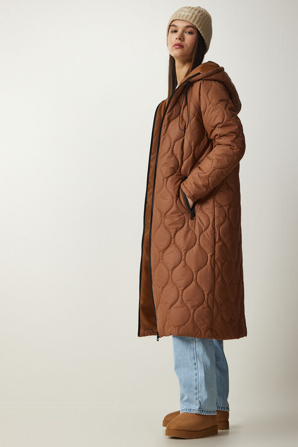 happinessistanbul Женское коричневое стеганое пальто с капюшоном и карманами DD01285