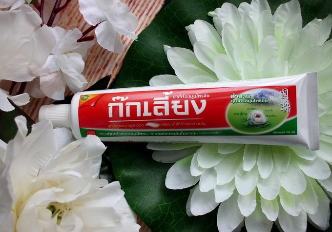 Зубная паста Kokliang на натуральных травах лечебная 40 гр