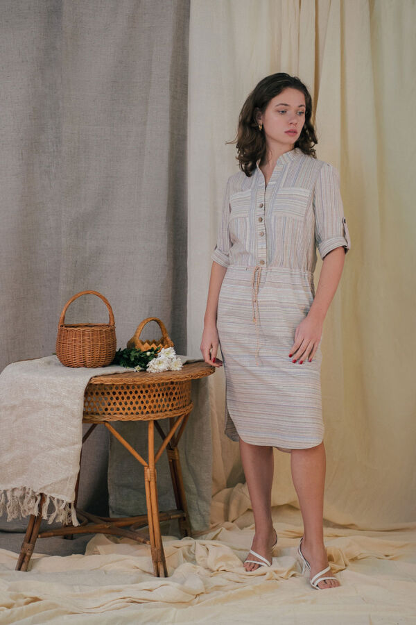Ришелье Летнее платье  из льна в полоску с рукавом 3 4 | рисунок 134-20