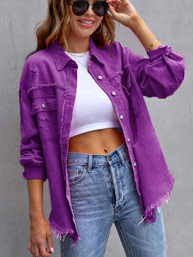 Женская джинсовая куртка с длинными рукавами, карманами и потёртостями, на пуговицах, цвет тёмно-фиолетовый