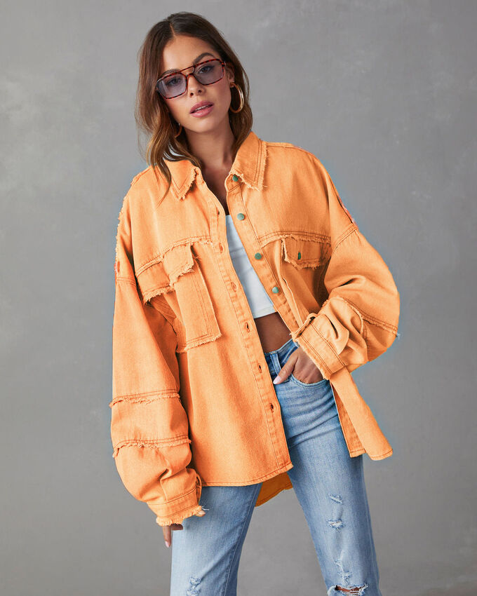Женская джинсовая куртка с длинными рукавами и карманами, на пуговицах, цвет оранжевый