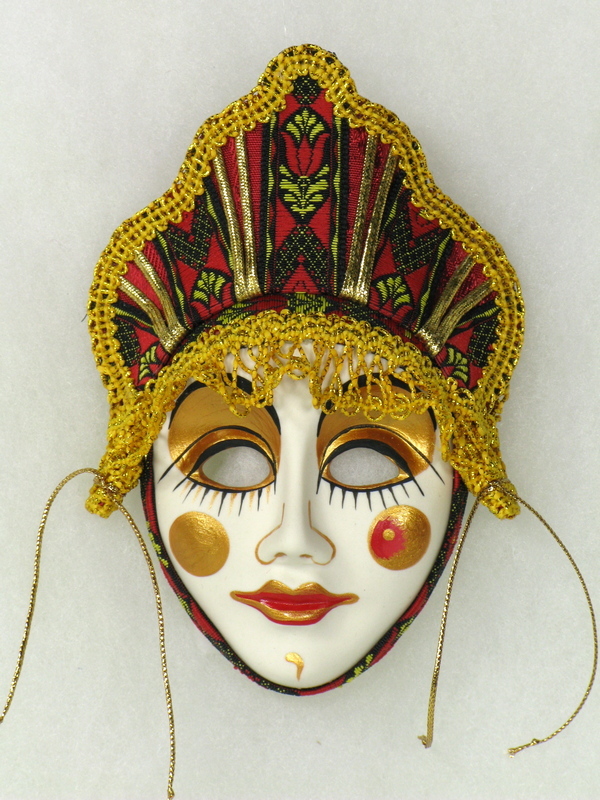 Почему нара в маске. Древнерусские маски. Маска в народном стиле. Фольклорные маски. Древние народные маски.