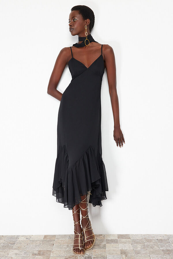 Trendyomilla Черное платье с открытой талией и рюшами