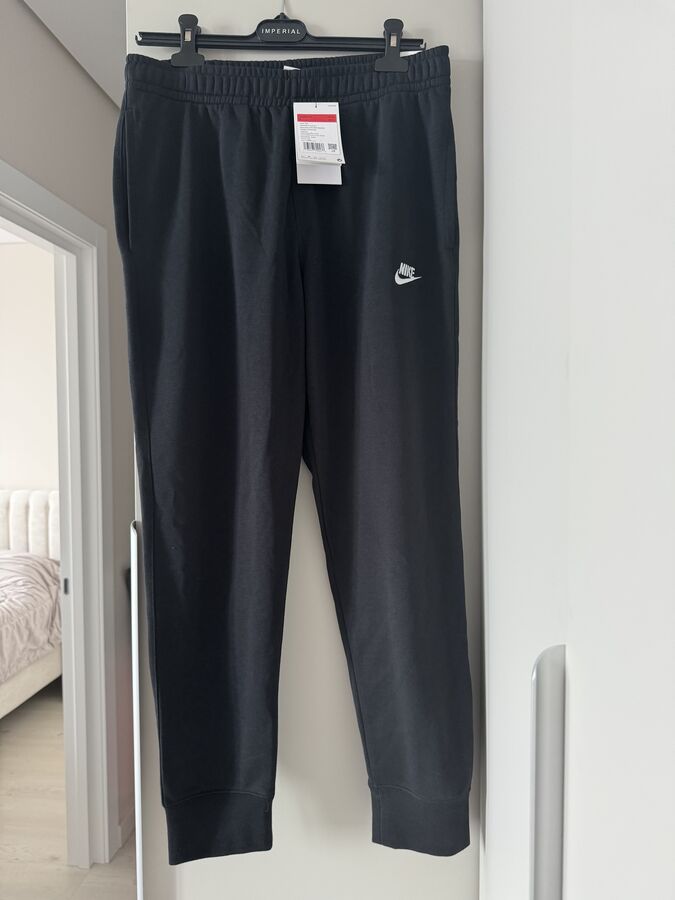 Продам мужские Спортивные брюки Nike