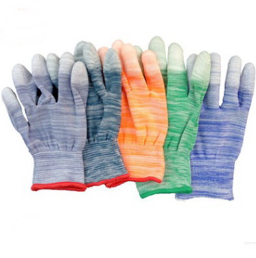 Перчатки нейлоновые с полиуретановым покрытием.