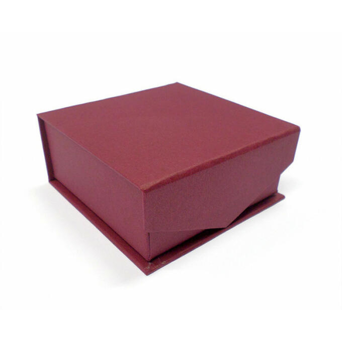 Коробки квадратные большие. Коробка вишневого цвета. Коробка квадратная с фланцем. Коробка вишня см. Коробка квадратная для хранения 26 на 26 см.