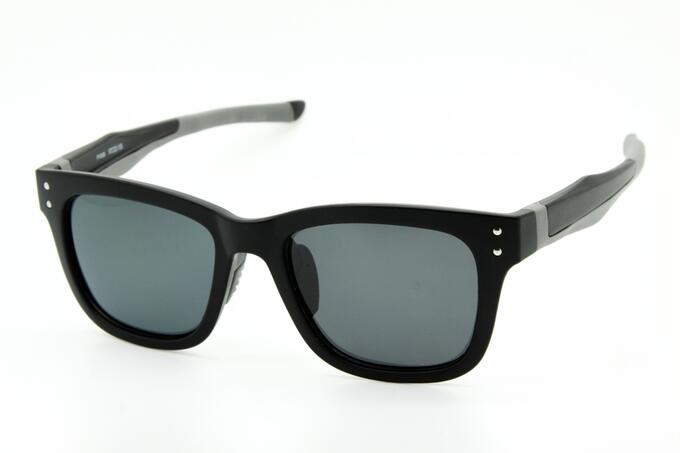 Солнцезащитные очки спортивные Quattromen base FY005 чер. - SP00048 (+мешочек)