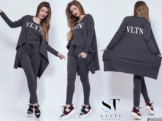 Спортивный костюм Valentino женские VLTN