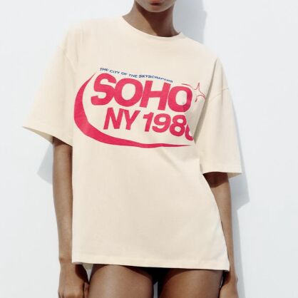 ФУТБОЛКА С НАДПИСЬЮ SOHO NY, ВАНИЛЬНЫЙ | 0085/822
