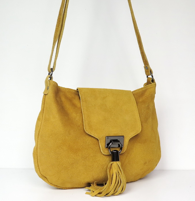 Сумка женская хобо замшевая. Сумка-мешок женская замшевая. Коричневая замшевая сумка. Сумка кэмел замшевая. Сумка натуральный замш бренд"mattioli".