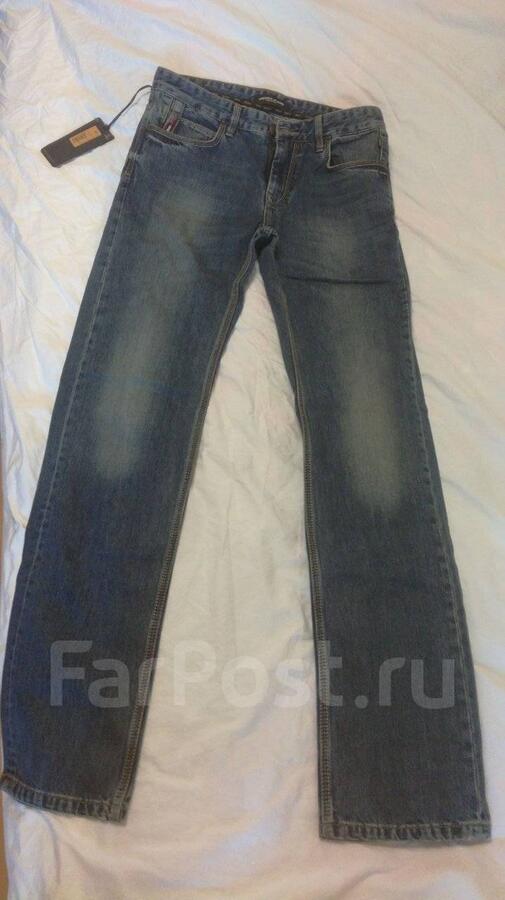 Фирменные джинсы на 44 р-р - продам или обменяю на 48 во Владивостоке