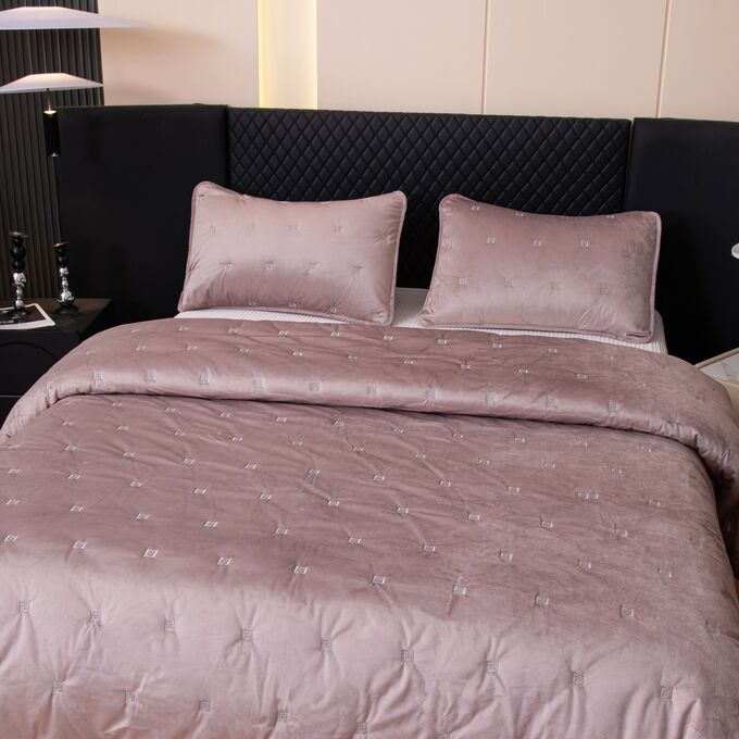 Viva home textile Велюровое покрывало с вышивкой Grande 160*220 и  наволочка 50-70