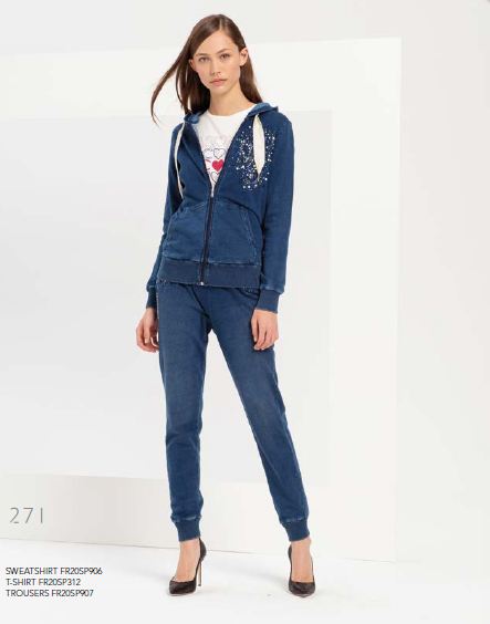 Красивый костюм FRA. COMINA PRE SS 20