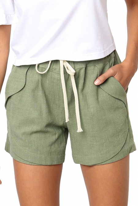 Зеленые свободные шорты на шнурке и с карманами