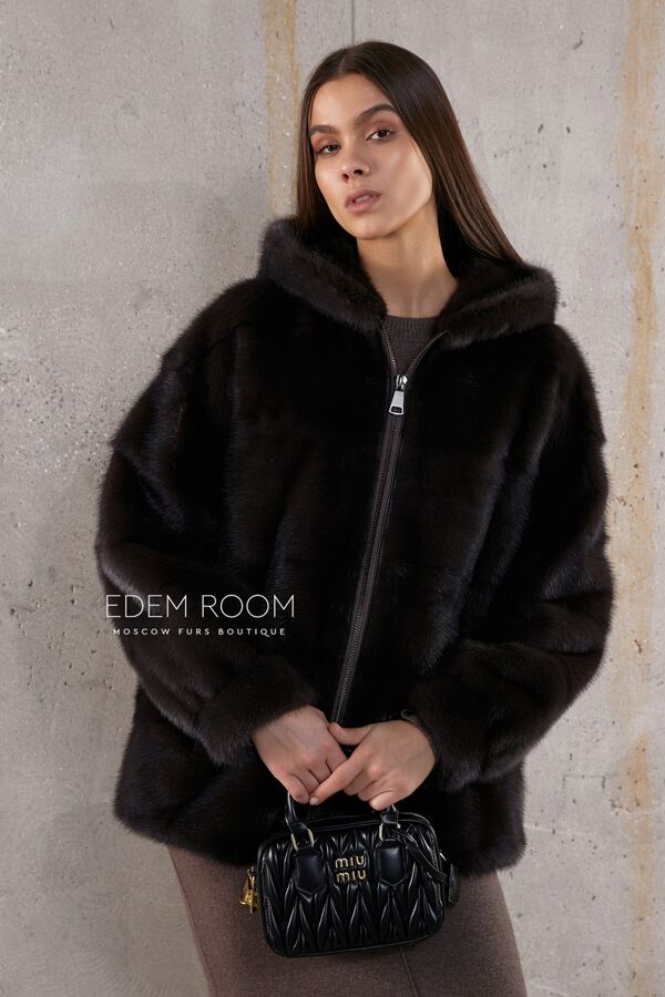Edem - room Норковая куртка с капюшоном