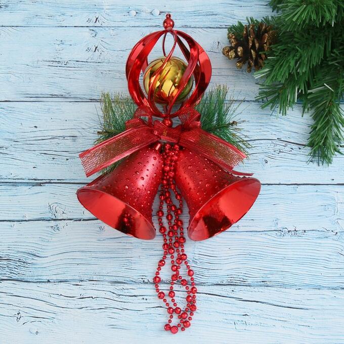 Зимнее волшебство Украшение новогоднее &quot;Два колокольчика с бусами на шаре с бантом&quot; 21х30 см, красный