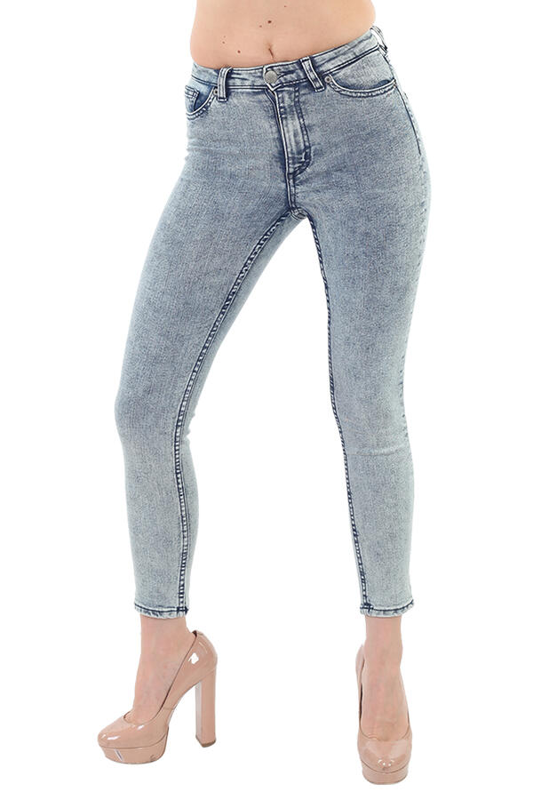 Брендовые женские джинсы Monki – укороченный тренд длиной 7/8 №255