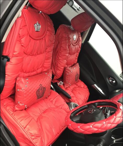 Авточехлы красные