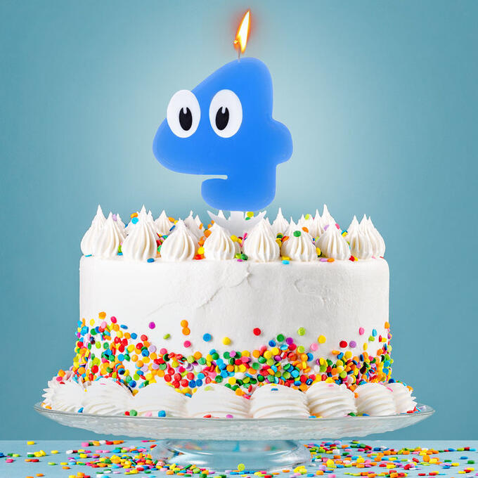 Свеча в торт цифра 4 &quot;С днем рождения, малыш&quot;
