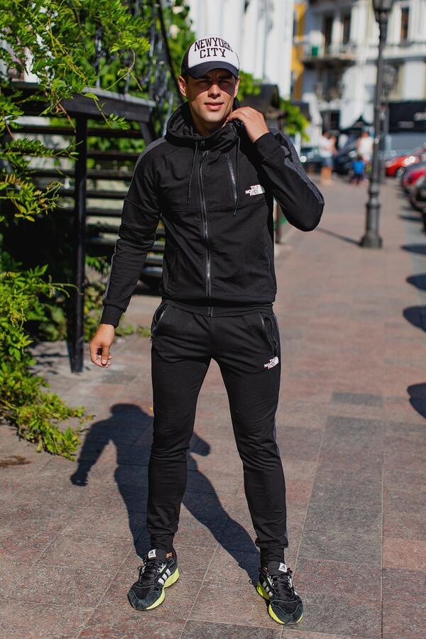 Спортивный костюм TNF