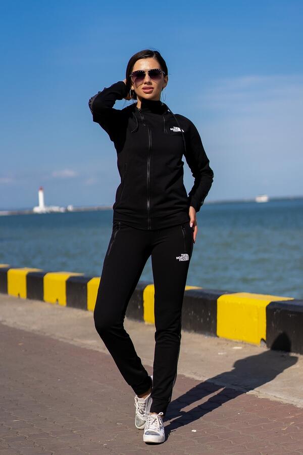 Спортивный костюм TNF