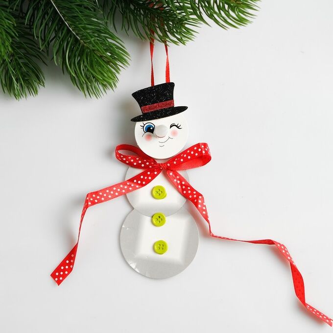Школа талантов Набор для создания новогодней подвески со светом «Снеговик с бантиком»