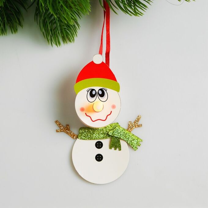 Школа талантов Набор для создания новогодней подвески со светом «Снеговик в шарфике»