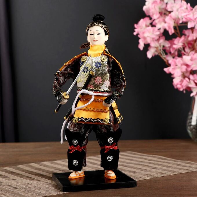 Кукла коллекционная &quot;Китайский гвардеец с мечом&quot; 31х12,5х12,5 см