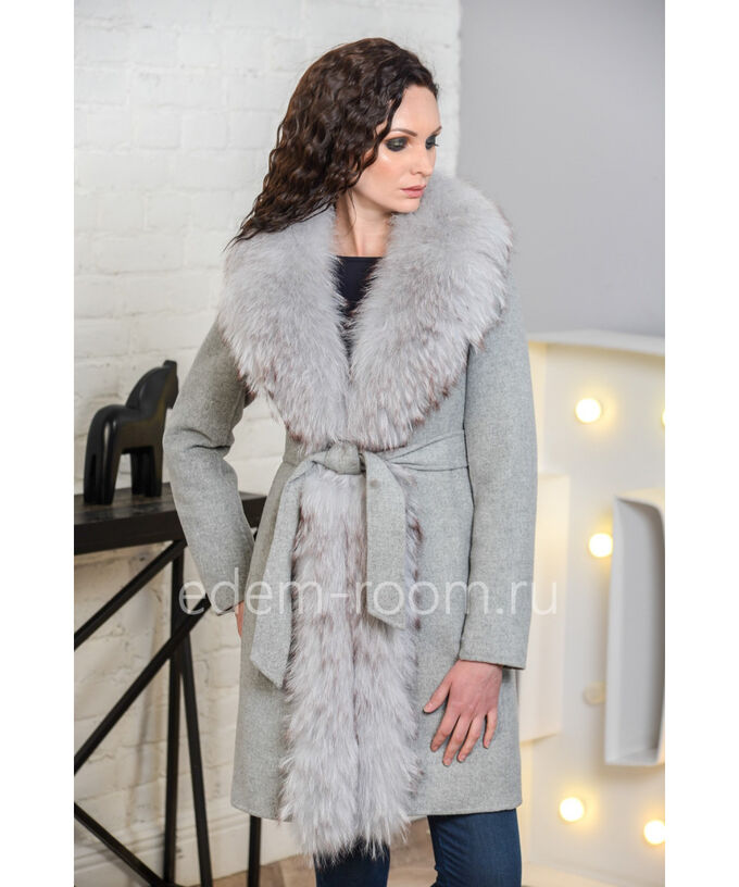 Зимнее пальто с мехом енотаАртикул: V-18222-90-SR-EN