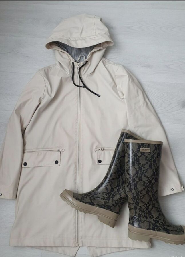 Куртка Zara р. S с сапогами р.37. Цена за комплект