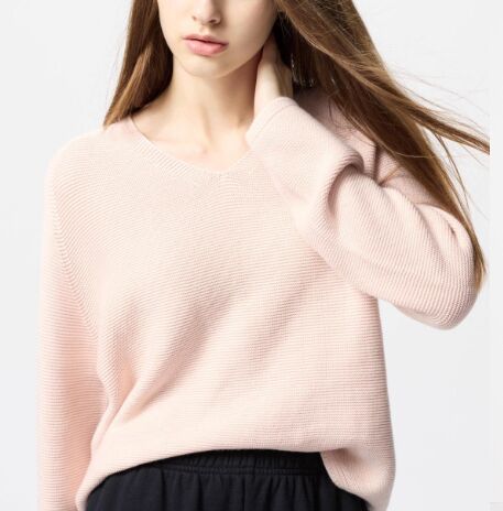 UNIQLO Женский 3D хлопковый повседневный свитер с V-образным вырезом 474978 розовый