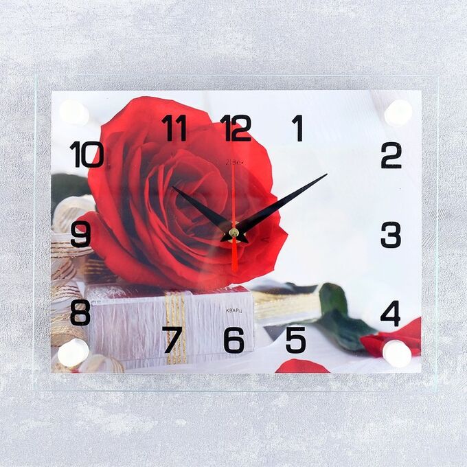 Рубин Часы настенные, серия: Цветы, &quot;Роза с подарком&quot;, плавный ход, 20 х 26 см