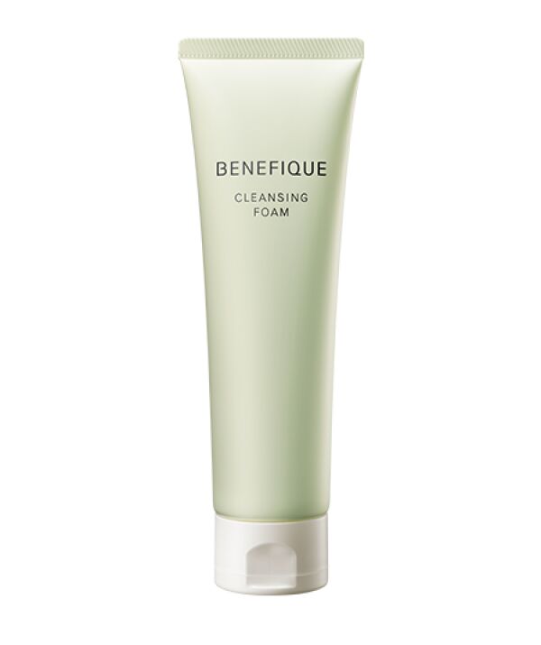 Очищающая пенка для лица Shiseido BENEFIQUE Douce Cleansing Foam