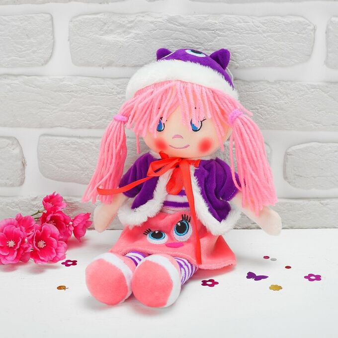 Мягкая кукла «Девчонка в накидке с цветным бантиком», цвета МИКС