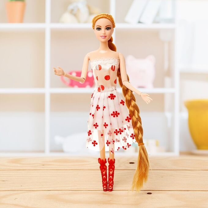 Кукла-модель шарнирная «Таня» в платье, МИКС