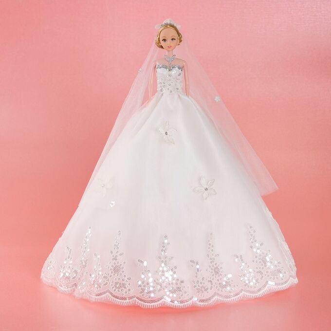 Кукла на подставке «Принцесса», белое платье с кружевом