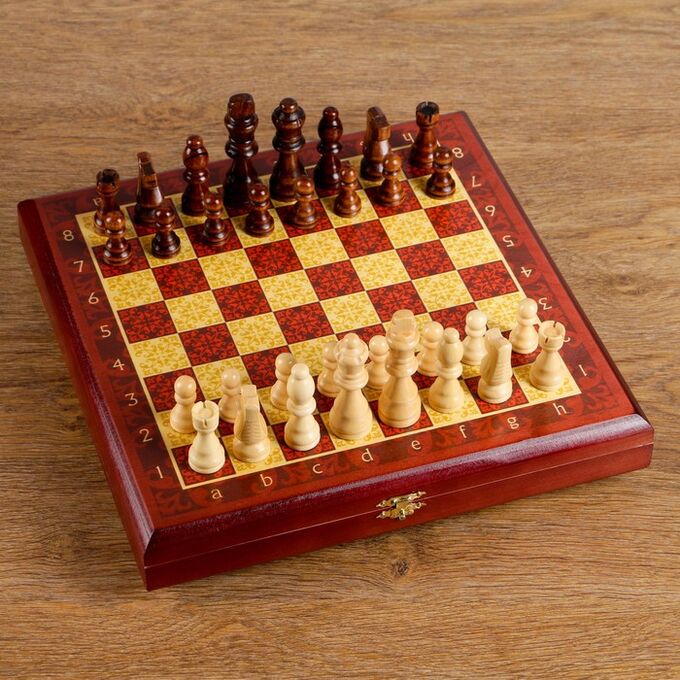 Шахматы &quot;Тёмно-красная классика&quot; (доска дерево 30х30 см, фигуры дерево, король h=8 см)