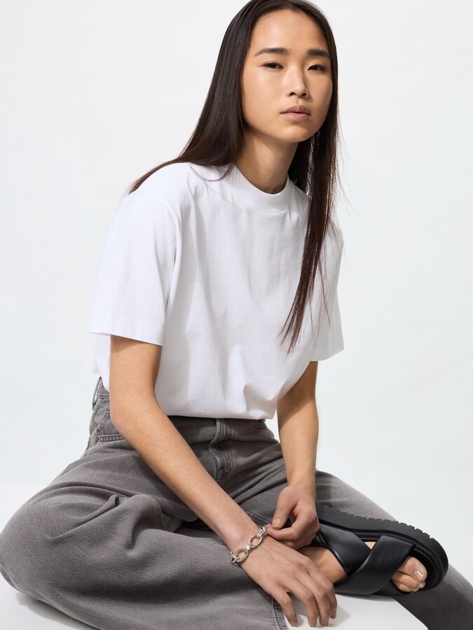 UNIQLO Футболка женская, белый