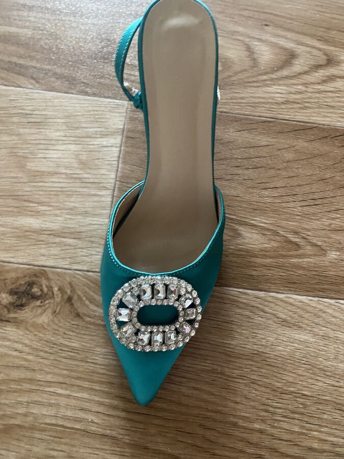 Босоножки на 37,5 р, фото оригинал внутри