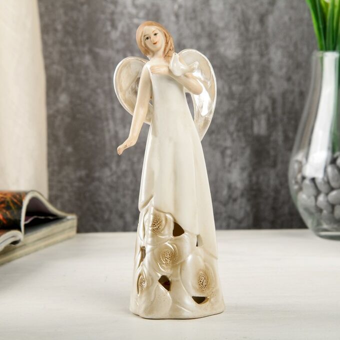 Сувенир керамика световой &quot;Девушка-ангел в платье с розами, с голубем в руке&quot; 16,5х5,8х6 см