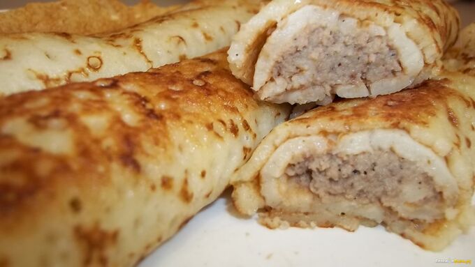 Блинчики с мясом трубочкой