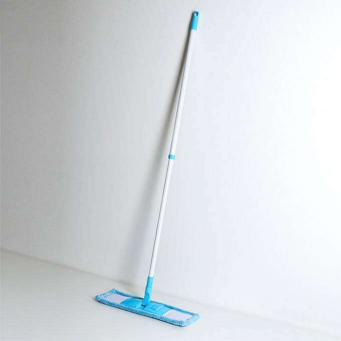 Швабра плоская, телескопическая ручка 68-120 см, насадка микрофибра 40?10 см, цвет голубой