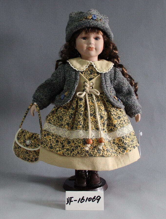 Кукла коллекционная сувенирная YF-161069 (1/12)