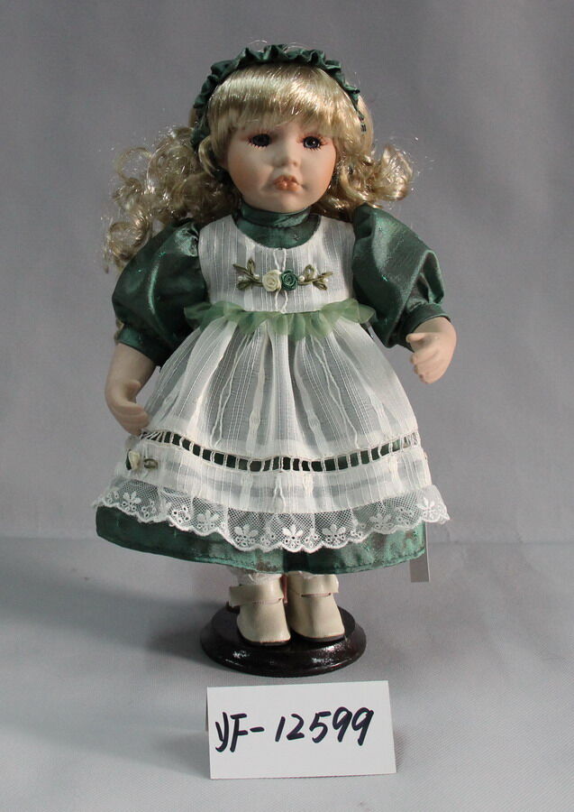 Кукла коллекционная сувенирная YF-12599 (1/12)
