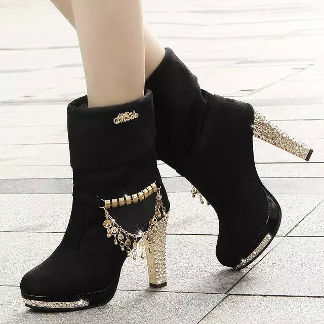 Shoes from fashion brand Baldinini Desktop wallpapers 2560x1600