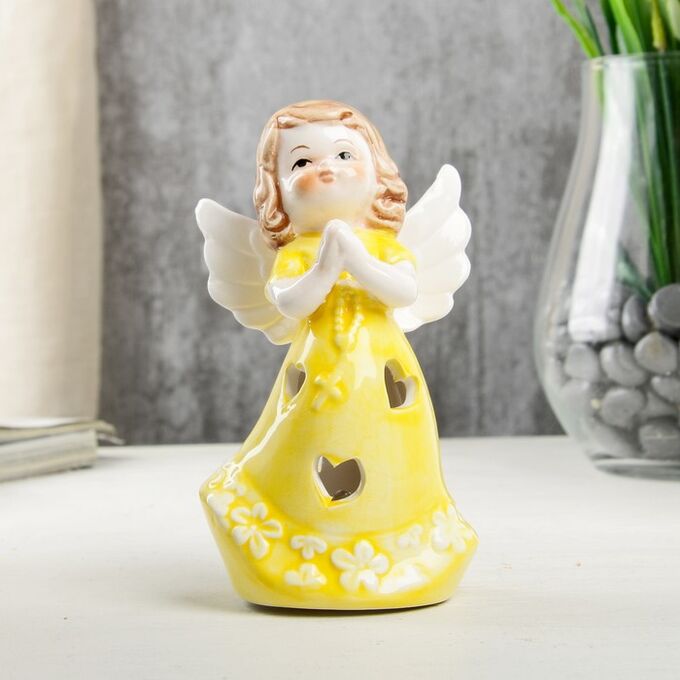 Сувенир керамика световой &quot;Ангел-девочка в жёлтом платье, с крестом в руках&quot; 12,1х6х7 см